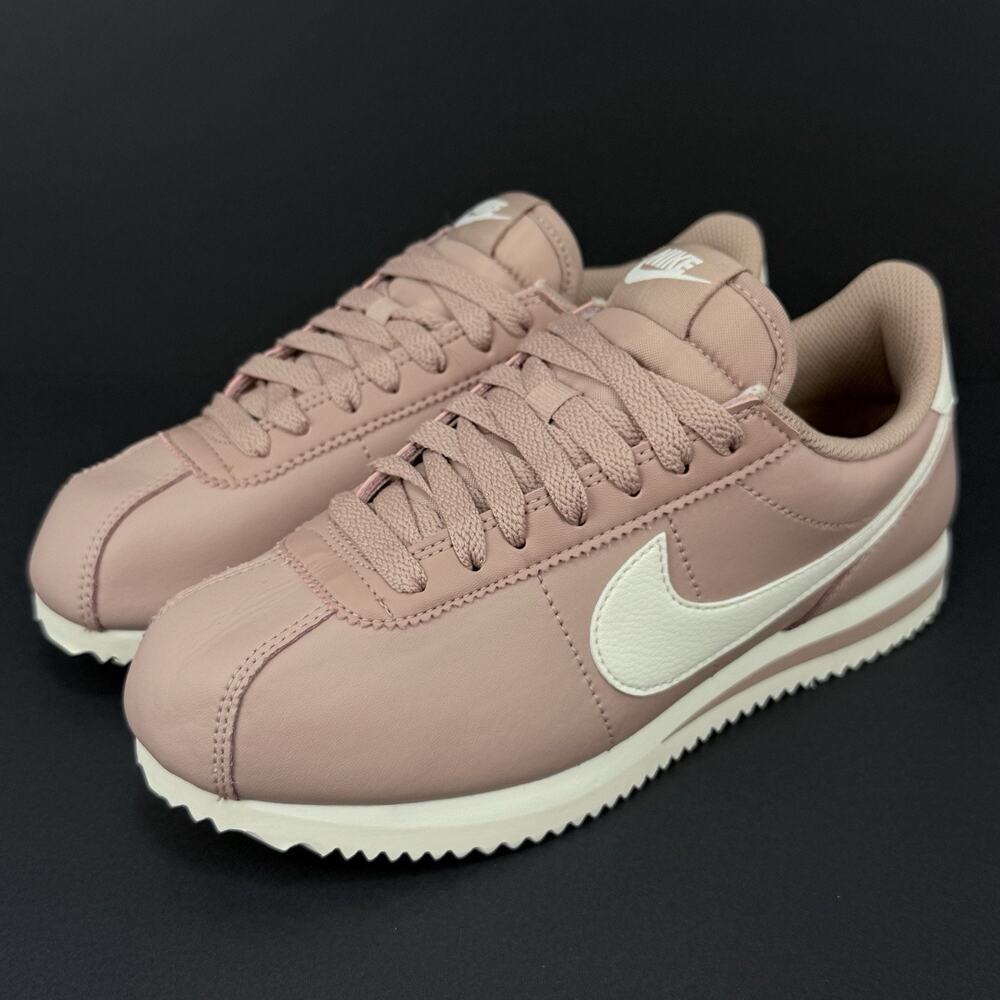 Nike Cortez Women’s Size 7 Pink White DN1791-600 Classic Sneakers Excellent